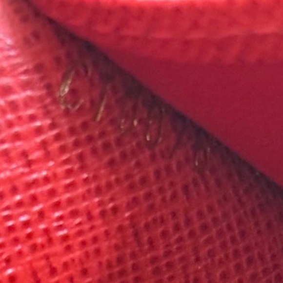 Louis Vuitton Limited Edition Monogram Groom Sarah wallet - Picture 6 of 9